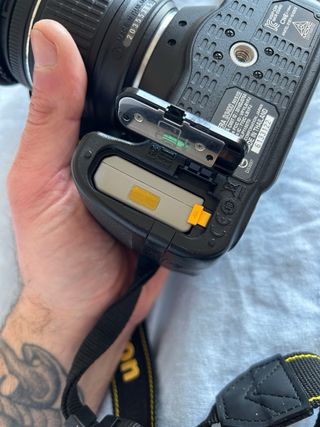 Nikon D3400 + Lente 18-55mm Kit