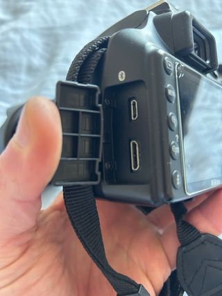 Nikon D3400 + Lente 18-55mm Kit