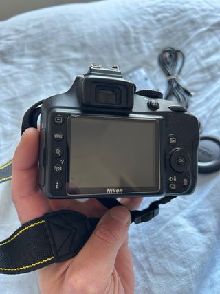 Nikon D3400 + Lente 18-55mm Kit