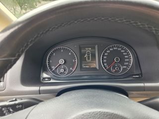 Volkswagen Touran 2011