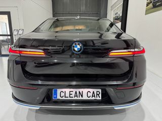 BMW i7 2023
