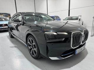 BMW i7 2023