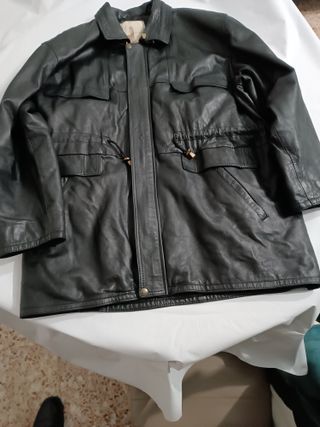 Giacchetta in pelle nera