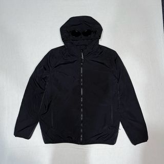 Giacca CP Company Nera con Cappuccio e Lenti