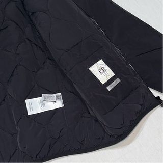 Giacca CP Company Nera con Cappuccio e Lenti