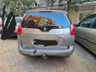 Peugeot 5008 2014