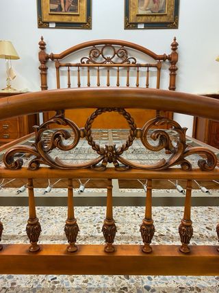 Dormitorio Matrimonio Completo Tallado en Madera