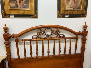 Dormitorio Matrimonio Completo Tallado en Madera