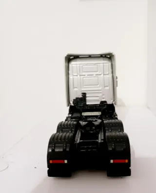 Scania trattore stradale lion toys 1:50