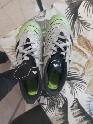 Botas de fútbol Adidas Talla 35