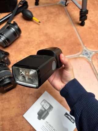 Canon EOS 550D Cámara Réflex + Accesorios