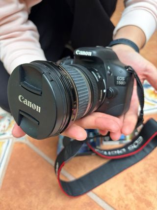 Canon EOS 550D Cámara Réflex + Accesorios