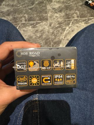 Baliza V16 SOS-ROAD conectada DGT 3.0