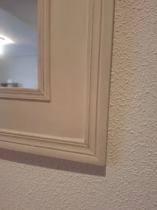 Mueble de entrada blanco con espejo a juego