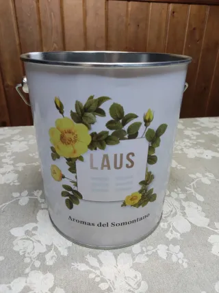 Cubo metálico decorativo LAUS