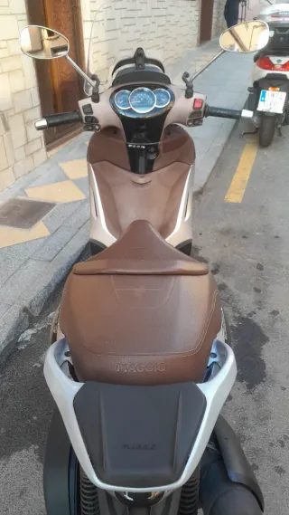 Piaggio Beverly 300