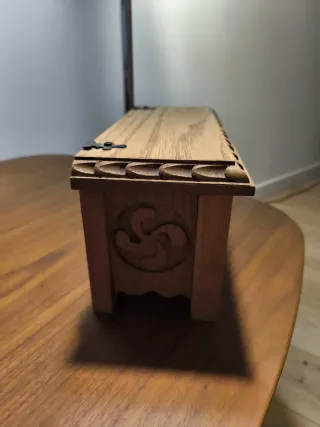 Caja Madera Roble Arte Vasco Hecha a mano