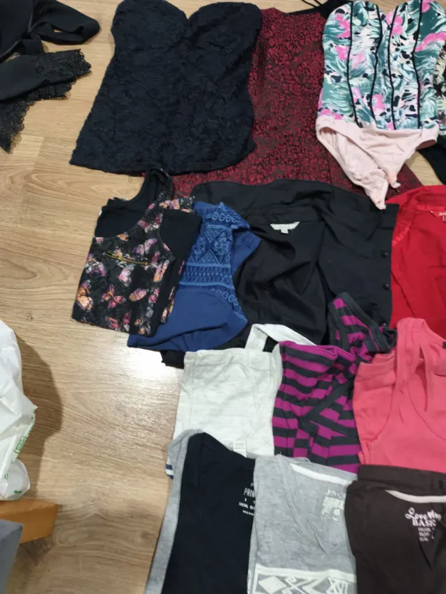 Lote de camisetas variadas