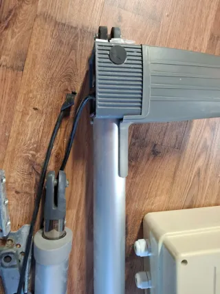 Kit 2 motores batientes hasta 250 kg