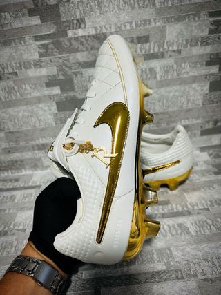 Botas Nike Ronaldinho Oro Talla 43