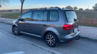 Volkswagen Touran 2012