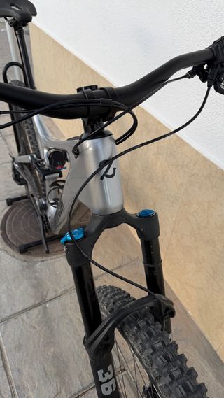 Amflow PL Carbon Talla XL Seminueva