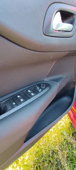 Citroen C4 HDI-2014-Collection.