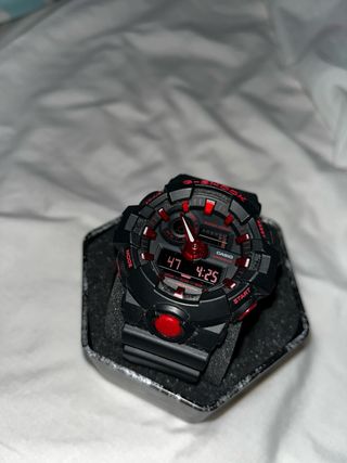 Reloj Casio G-Shock Negro y Rojo