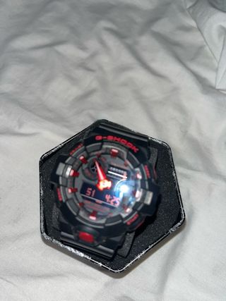 Reloj Casio G-Shock Negro y Rojo