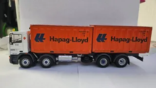 Camion Pegaso + coche Policia