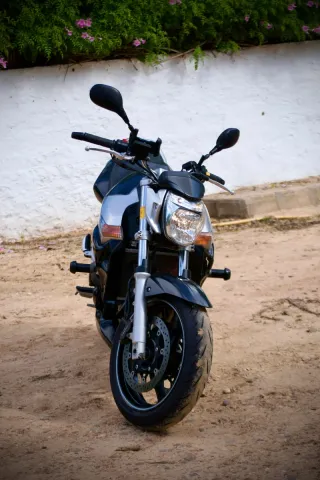 Suzuki GSR600 98cv.año 2007 rev.recien hecha
