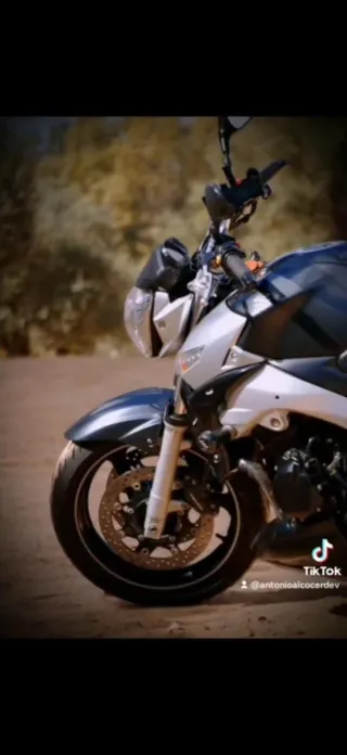 Suzuki GSR600 98cv.año 2007 rev.recien hecha