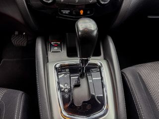 Nissan QASHQAI 1.6 dCi XTRONIC N-CONNECTA