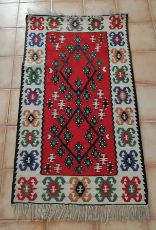 Kilim tejido multicolor