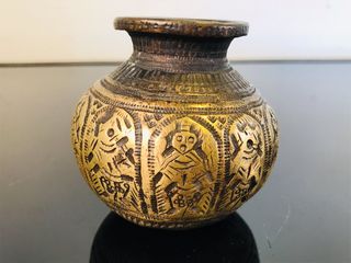 Conjunto de dos jarras indias especiales de cobre