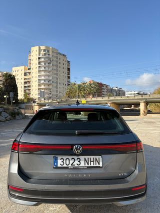 Volkswagen Passat 2024