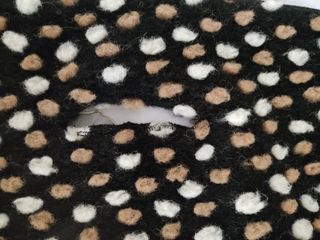 BUFANDA NEGRA CON LUNARES