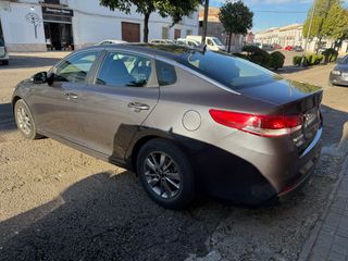 Por 186€ mes KIA Optima 1.7 CRDi VGT Business141CV