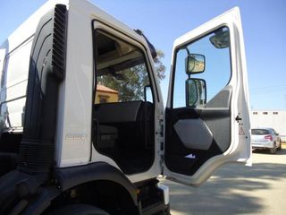 Volvo FE 280-CAMIONES GRUA