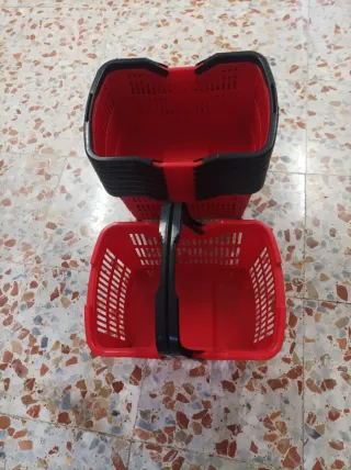 Cestas de supermercado rojas (8 unidades)