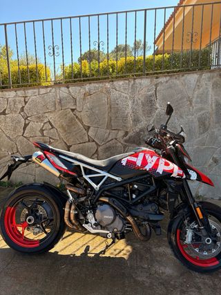 Ducati Hypermotard RVE 950 2022