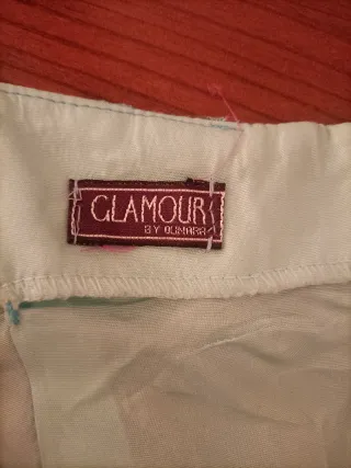 Vestido de fiesta con volantes