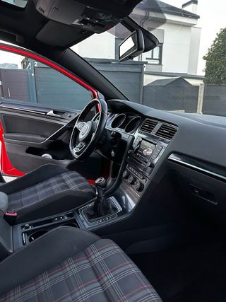 Volkswagen Golf 2014
