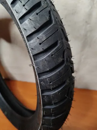 Neumático Michelin City