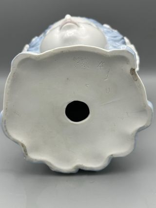 REF: 01004686 “CABEZA DAMITA CON COFIA” LLADRÓ