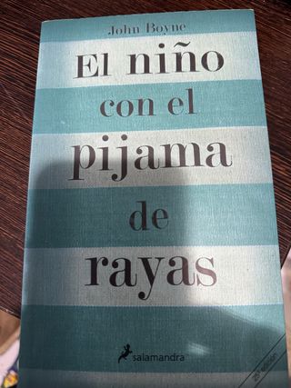 Libro: El niño con dl pijama re rayas