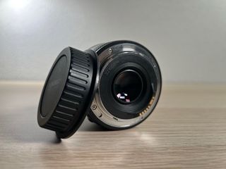 Yongnuo 35mm f/2 Lens Canon EF