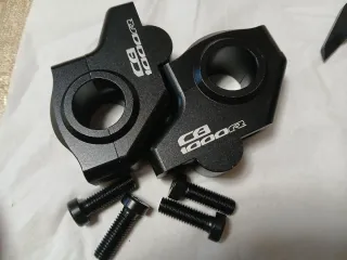 Elevadores Manillar Moto CB1000R Negro 22mm