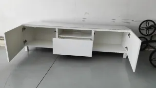 Mueble TV moderno blanco y cristal