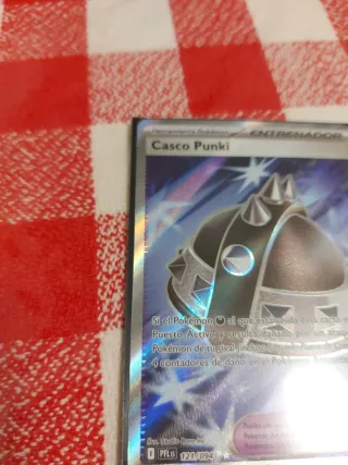Carta Pokémon Casco Punki 121/094